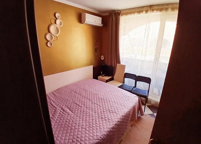 Golden Hacienda 아파트